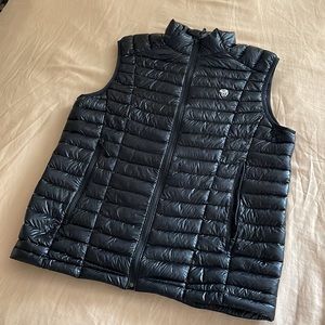 Mountain Hardwear Ghost Whisperer Vest Black Medium